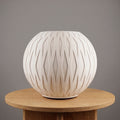 Lampada da Tavolo "Onda" in Stampa 3D – Design Intreccio Elegante